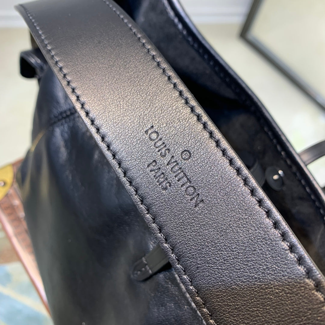 Louis Vuitton Carryall Cargo Vibe PM 33.5 in Black Lambskin Brown Monogram Tag Bag