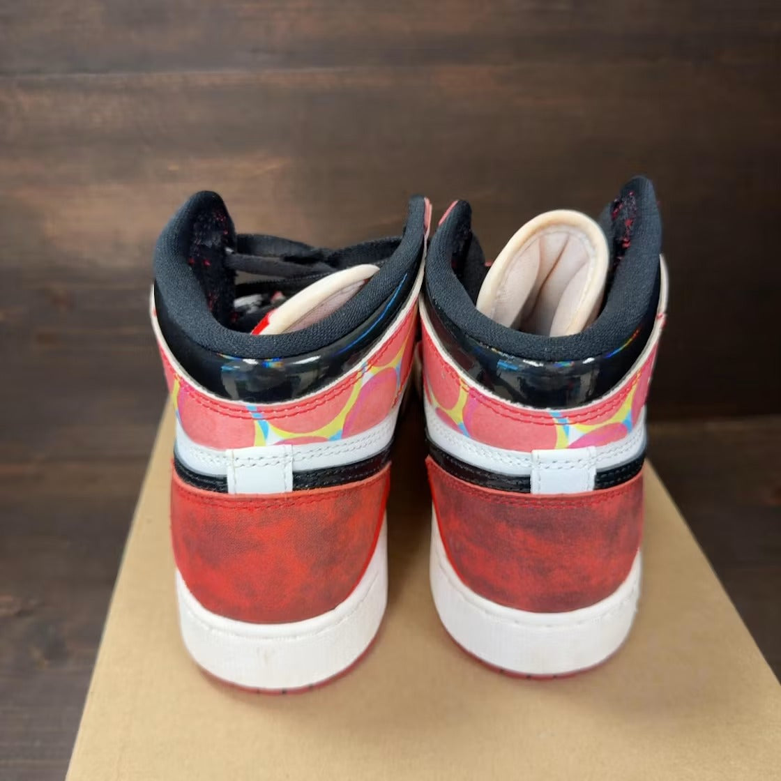 Used - Air Jordan 1 Retro High OG Spider-Man Across the Spider-Verse (GS) - US 5Y - detail 3