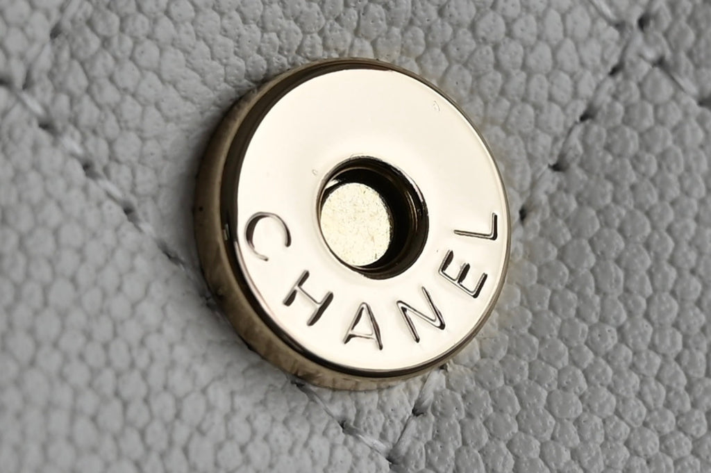 Chanel 25S Kelly 14.5 cm in White Lambskin Bag
