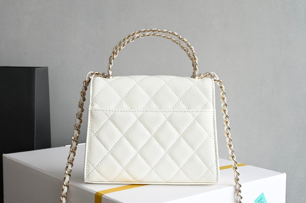 Chanel 25S Kelly 14.5 cm in White Lambskin Bag