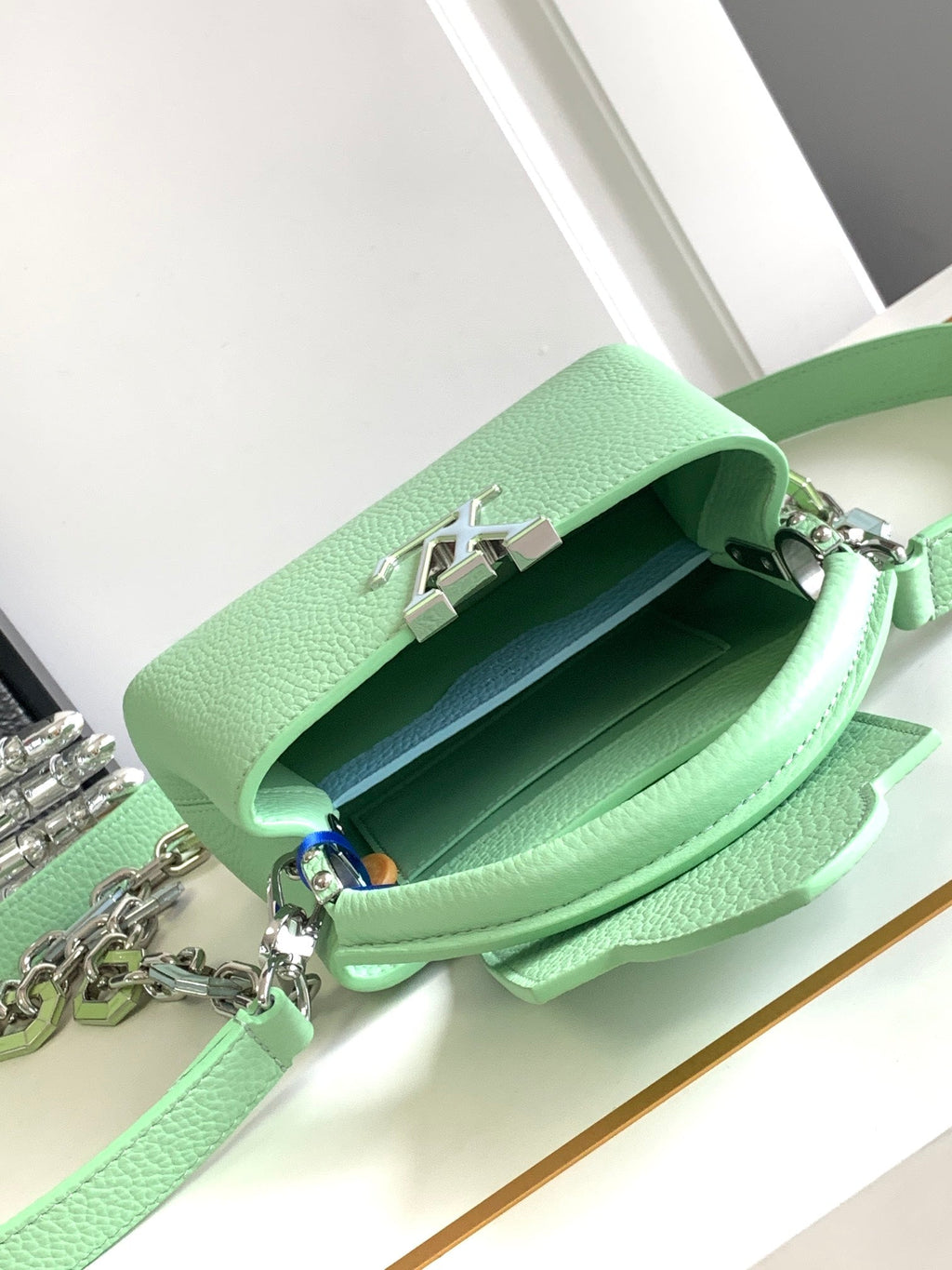 Louis Vuitton Capucines Mini 21 in Light Green Taurillon Silver Hardware Bag