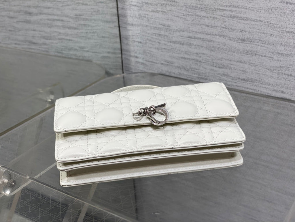 Dior 25S Talk Phone Pouch 21 in White Cannage Lambskin Silver Hardware