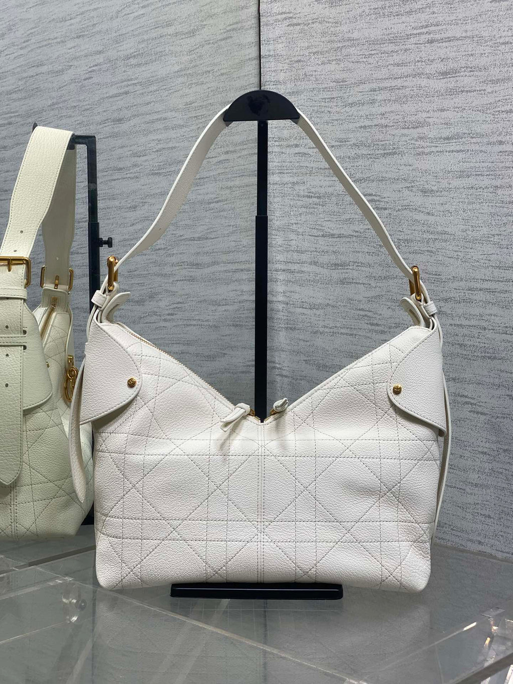 Dior 25S Medium Voyage Bag 28 in Ivory Flat Macrocannage Grained Calfskin