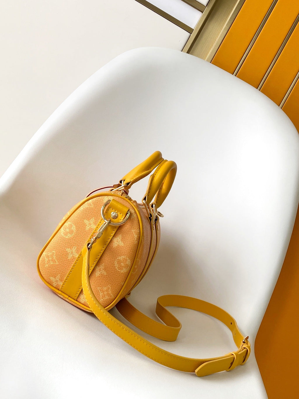 Louis Vuitton Keepall Bandoulière 25 in Orange Monogram Heritage Canvas Bag