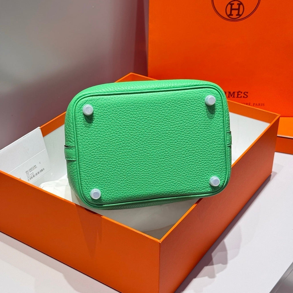 Hermes 25S Picotin Lock 18 in Spring Green Calfskin Silver Hardware Bag