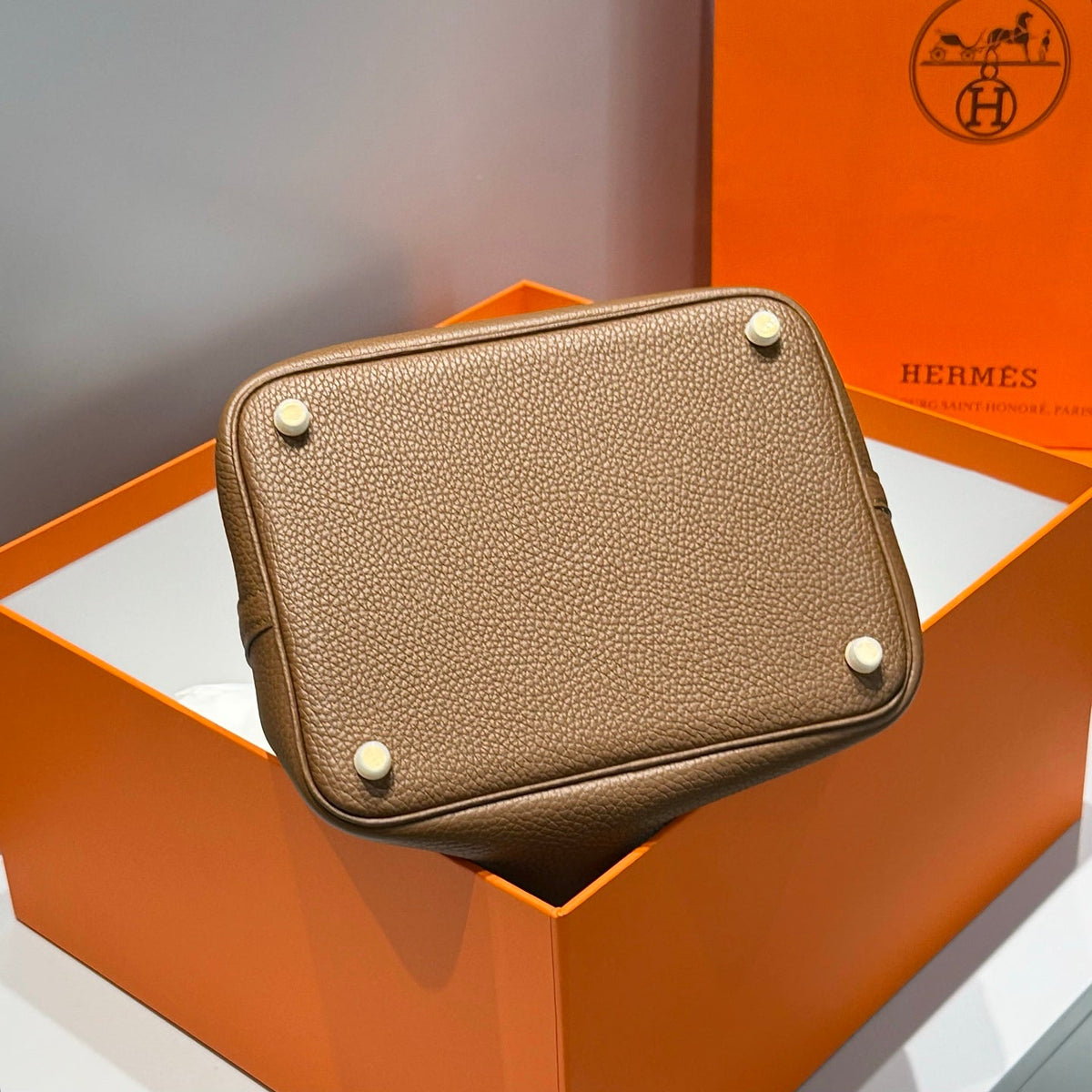 Hermes 25S Picotin Lock 22 in Burnt Caramel Calfskin Gold Hardware Bag