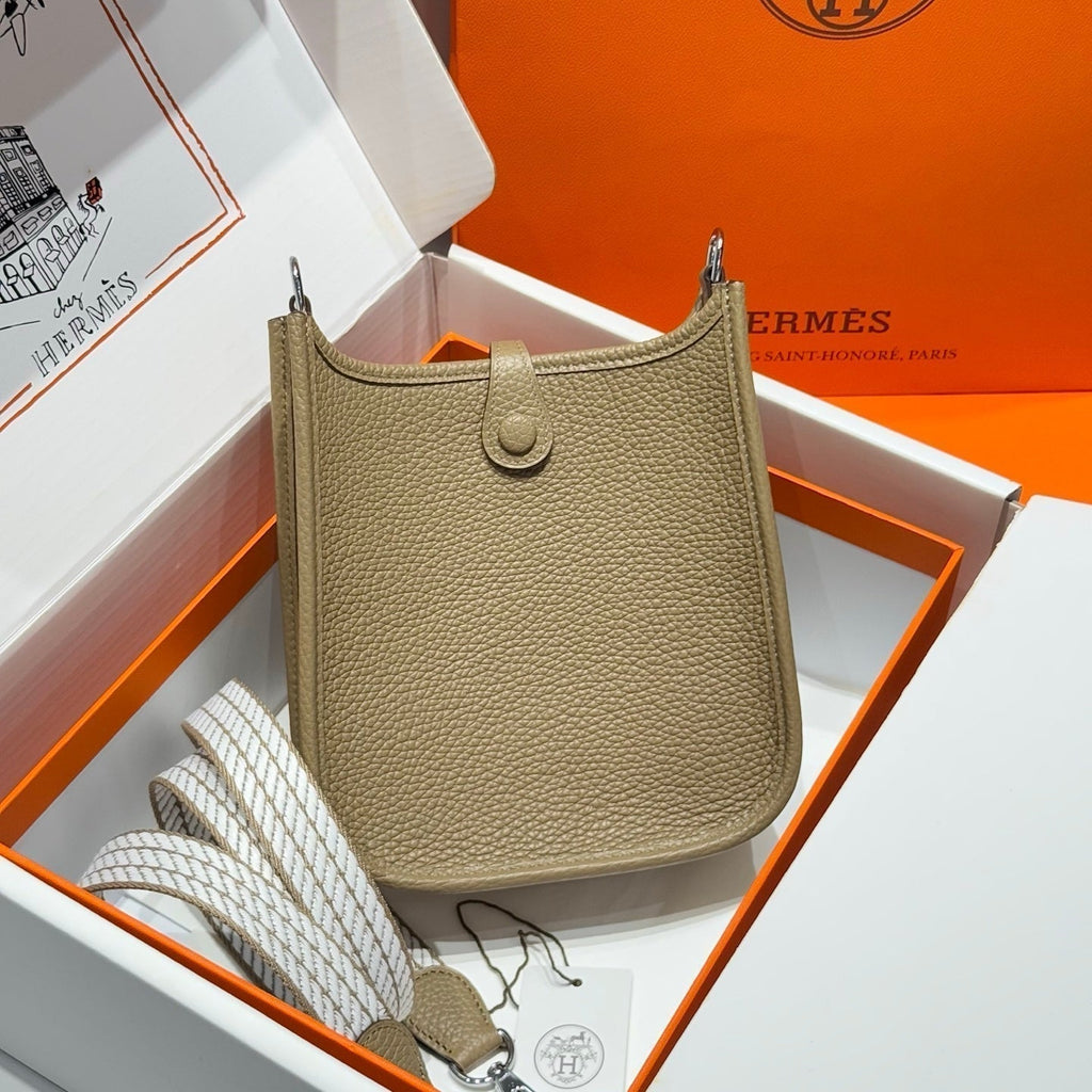 Hermes 25S Mini Evelyne 18 in Beige Marfa Patterned Strap Calfskin Silver Hardware Bag