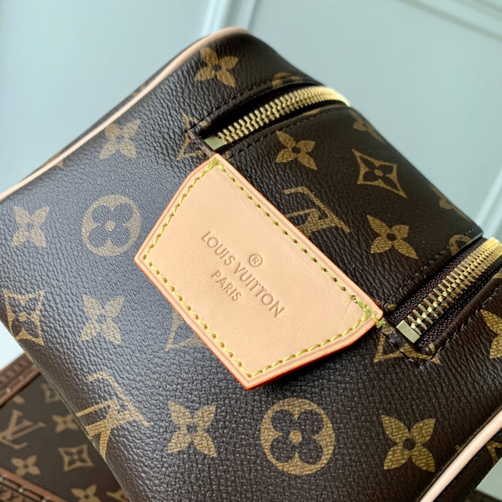Louis Vuitton Dopp Kit 28 in Brown Monogram Canvas Bag