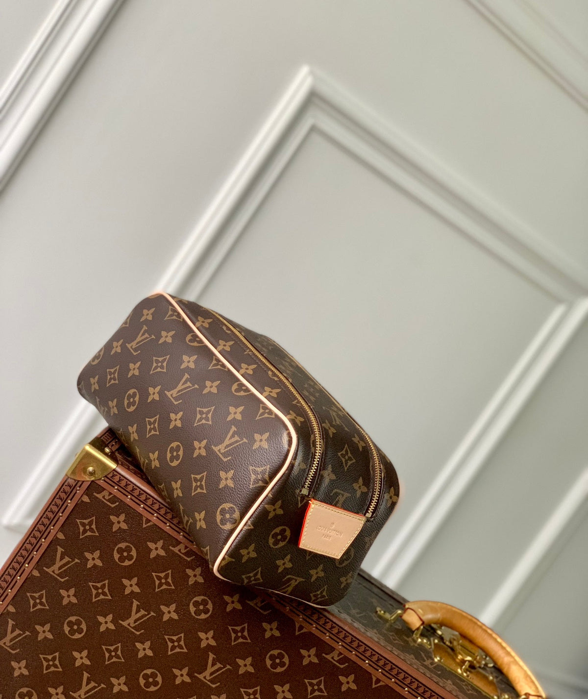 Louis Vuitton Dopp Kit 28 in Brown Monogram Canvas Bag