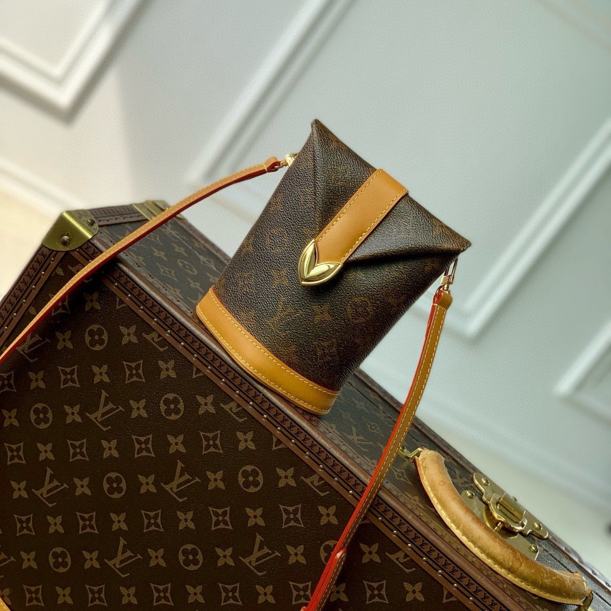 Louis Vuitton Envelope Pouch 18 in Brown Monogram Coated Canvas and Calfskin
