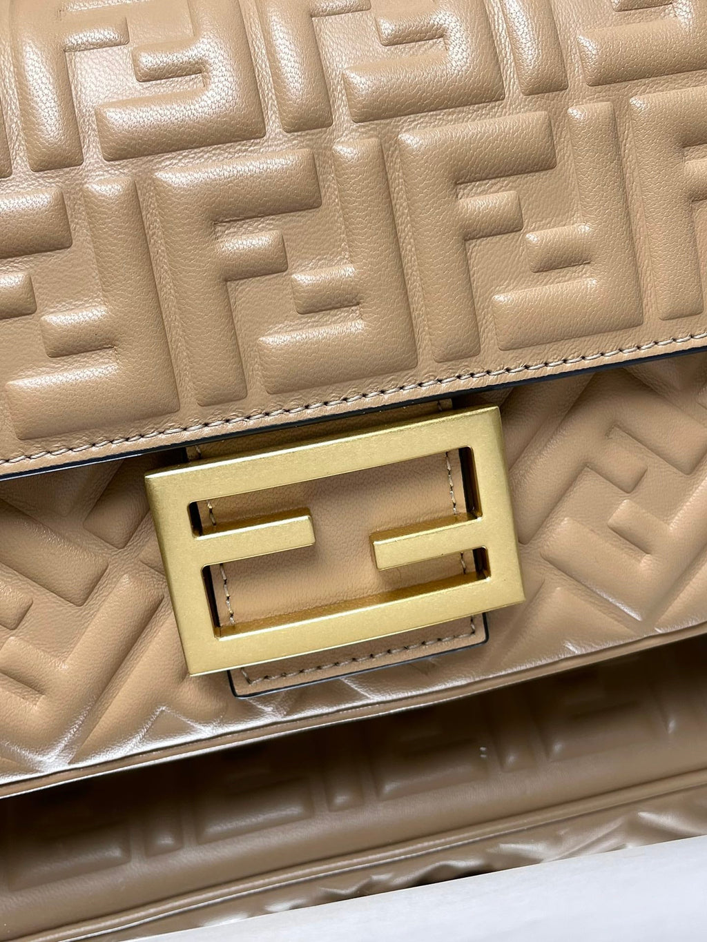 Fend Baguette 24 Bag with Ff Motif Beige Leather Ghw
