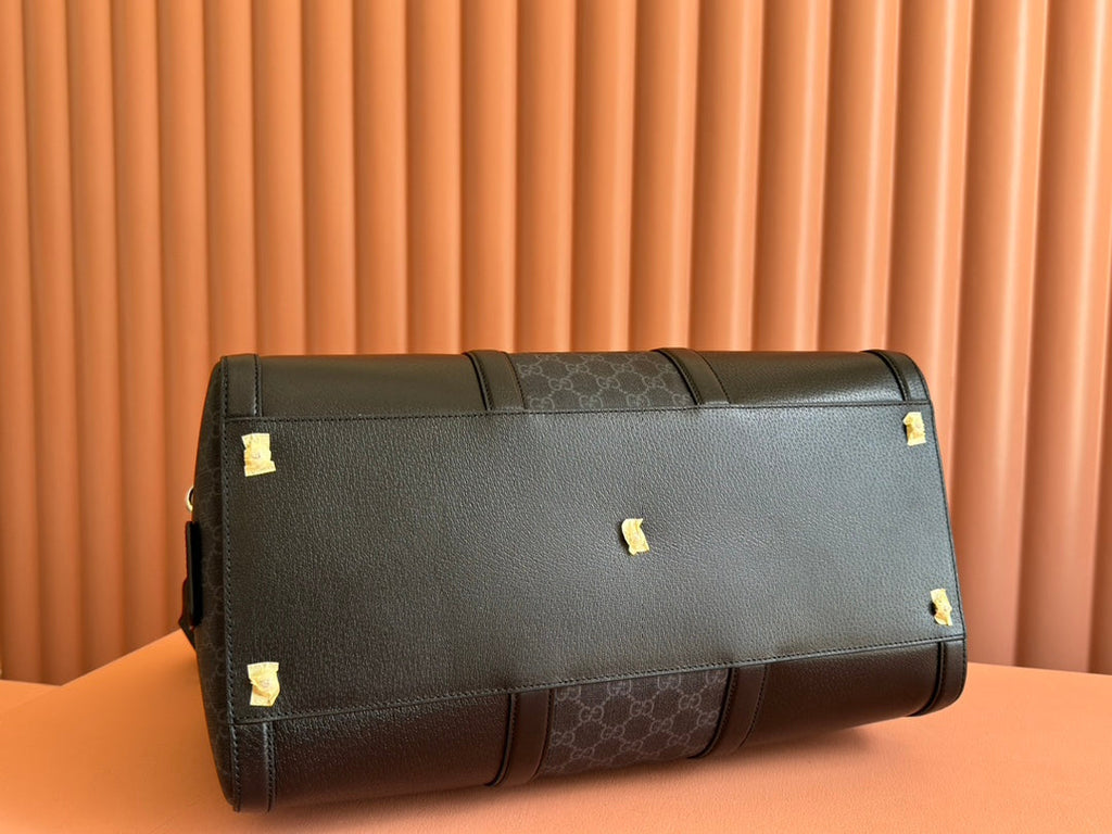 Gucci Jumbo Medium Duffle 44 in Extra Dark Green Calfskin Bag