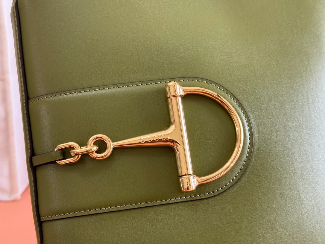 Gucci 73 Medium Bucket Bag 27.5 in Green Smooth Calfskin