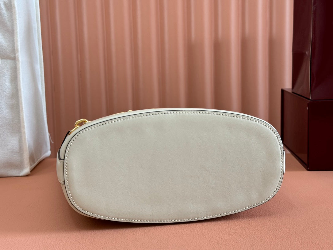 Gucci 73 Medium Bucket Bag 27.5 in Off White Smooth Calfskin