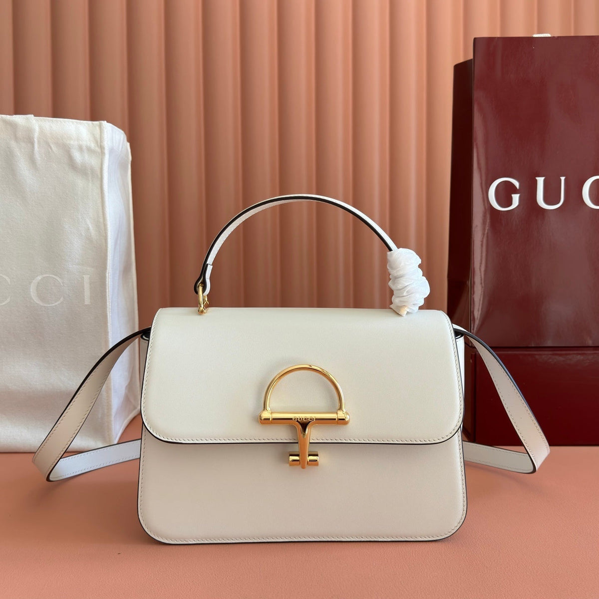 Gucci 26S Siena Top Handle Bag 25 in White Calfskin